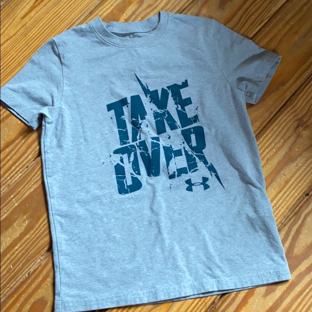 Youth small Under Armour tshirt
